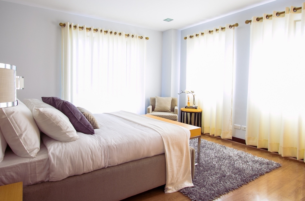 pexels-bed-1839183