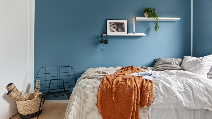 23555986-bedroom-7132435